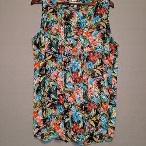 Colorful sleeveless top